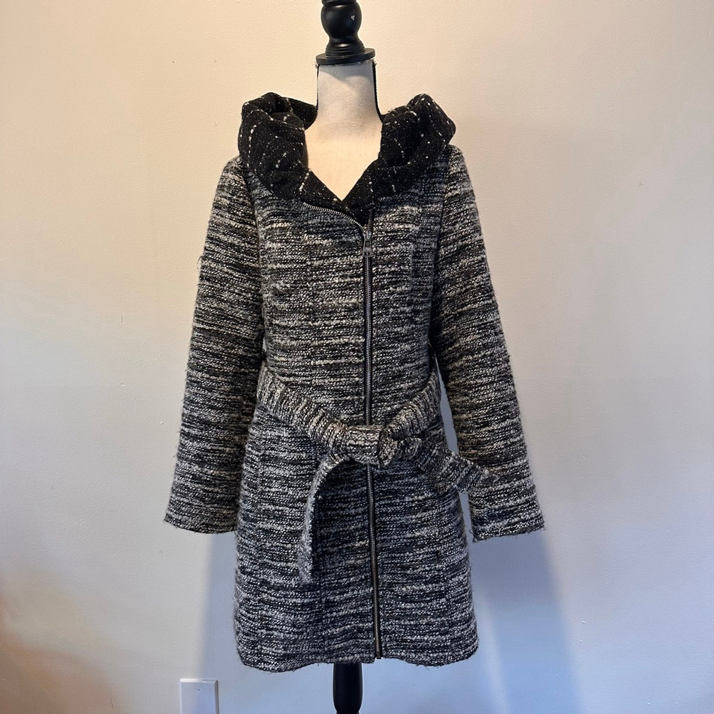 Catherine Malandrino Black White Boucle Hooded Belted Coat | Minimal Luxe Winter - Picture 2 of 13